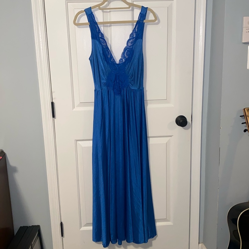Vintage Olga nightgown